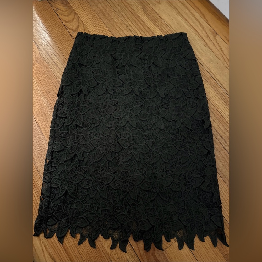 NWT Ann Taylor LOFT Floral Lace Pencil Skirt Size 2 Dark Green